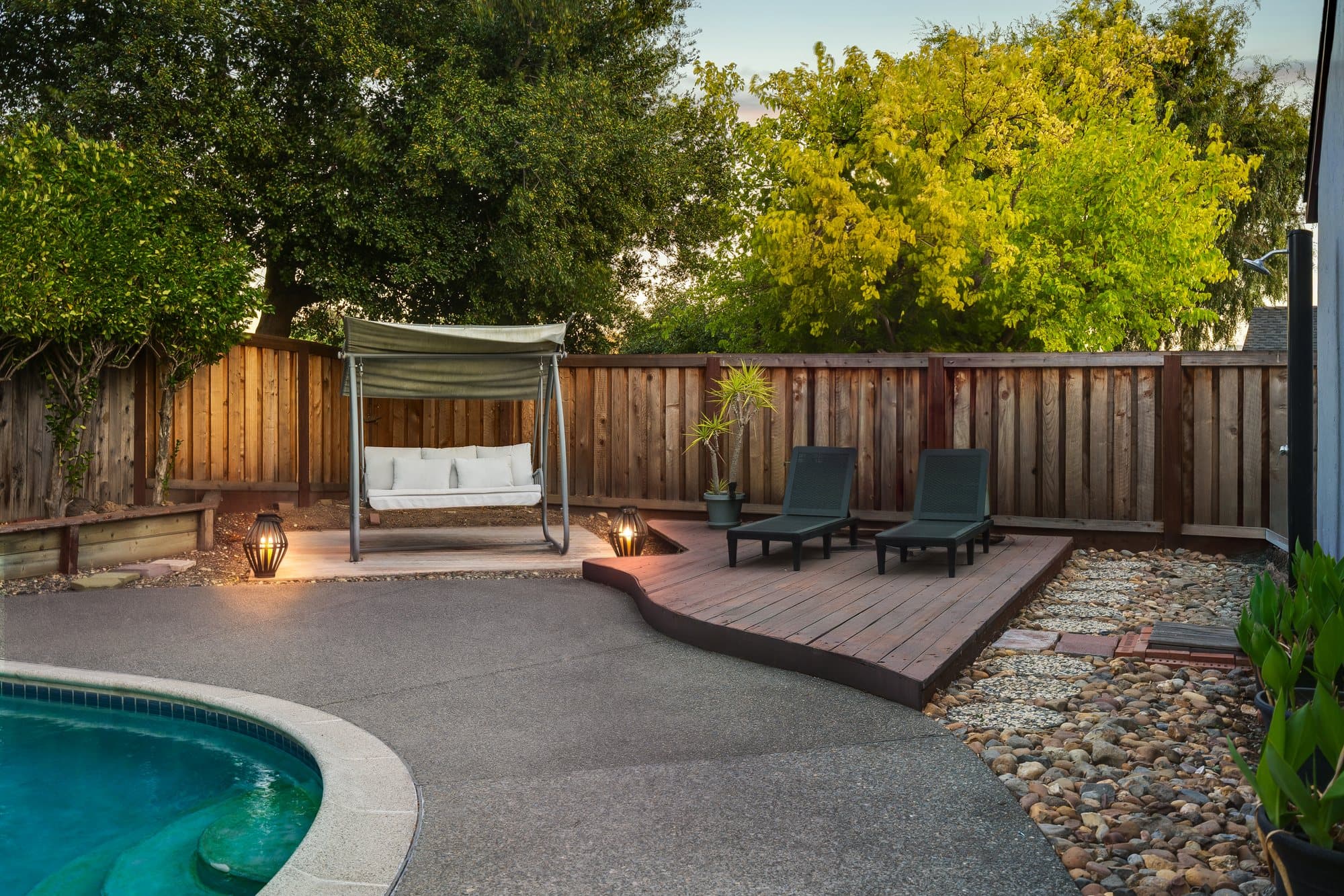 434 San Carlos Way, photograph 23 of 25.